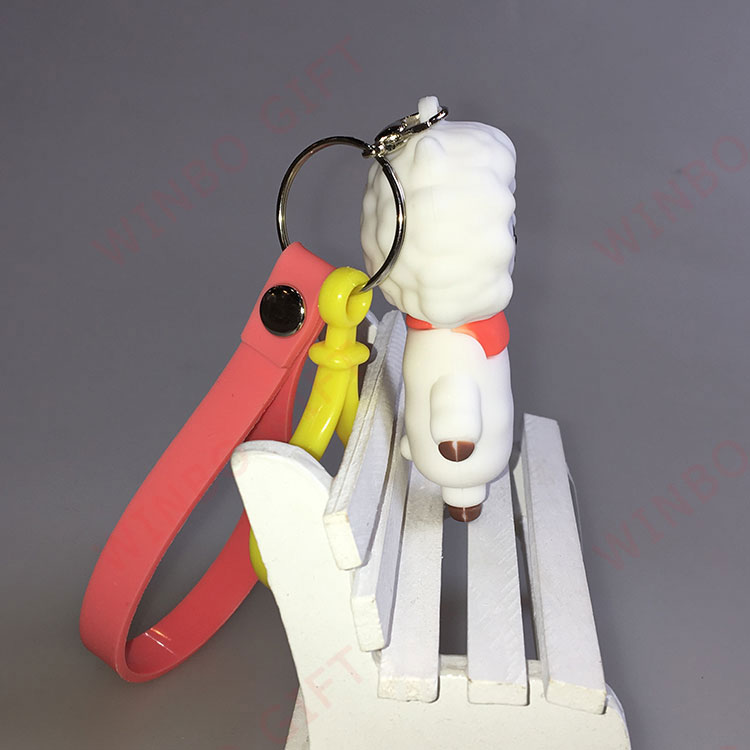 卡通動(dòng)物羊立體鑰匙扣側(cè)面